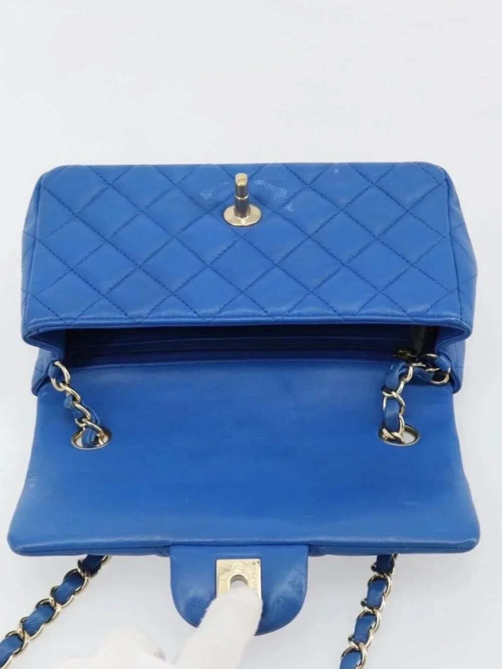 CHANEL Mini Matelasse 19 Chain Bag Lamb Skin Blue Gold CC Auth 182032SAV
